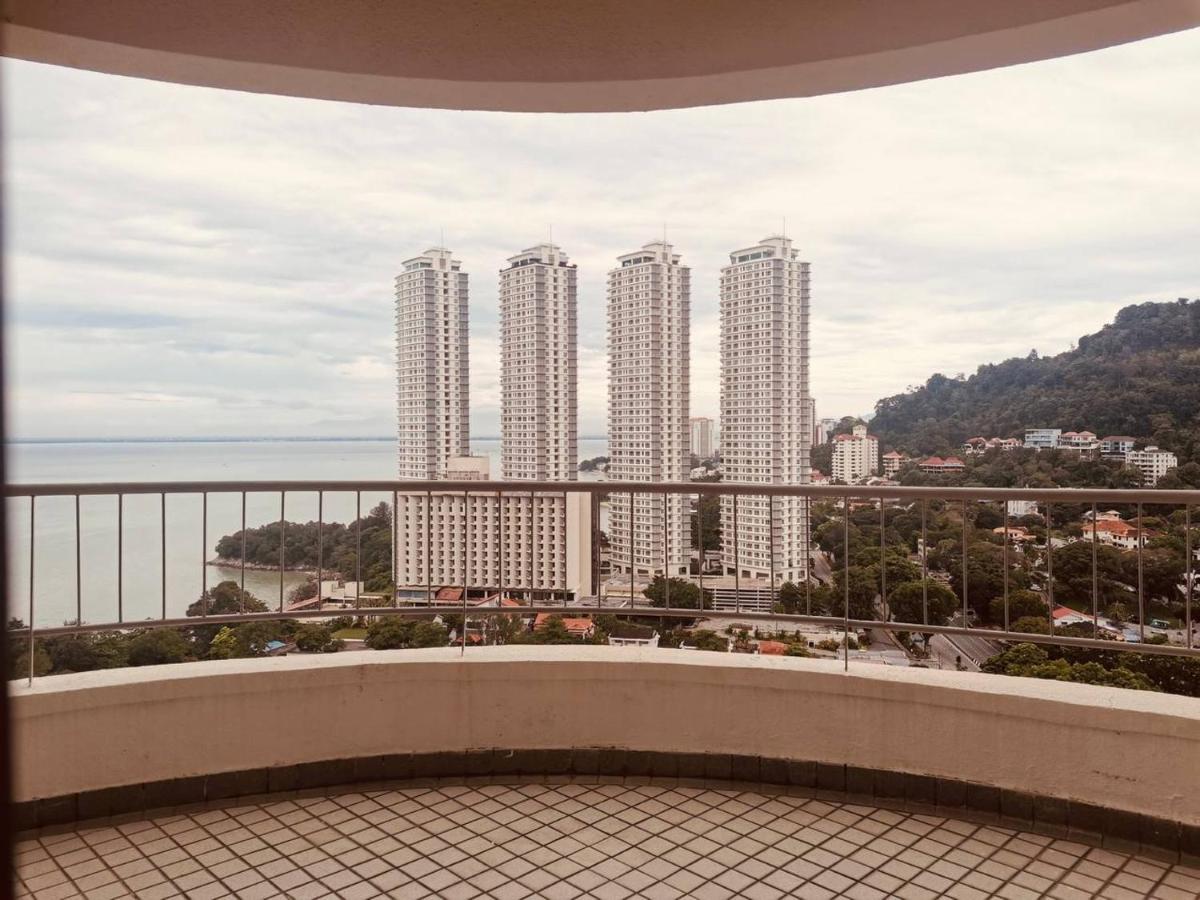 Seaview Deluxe Studio Couples Room S Tanjung Bungah (Penang) Dış mekan fotoğraf