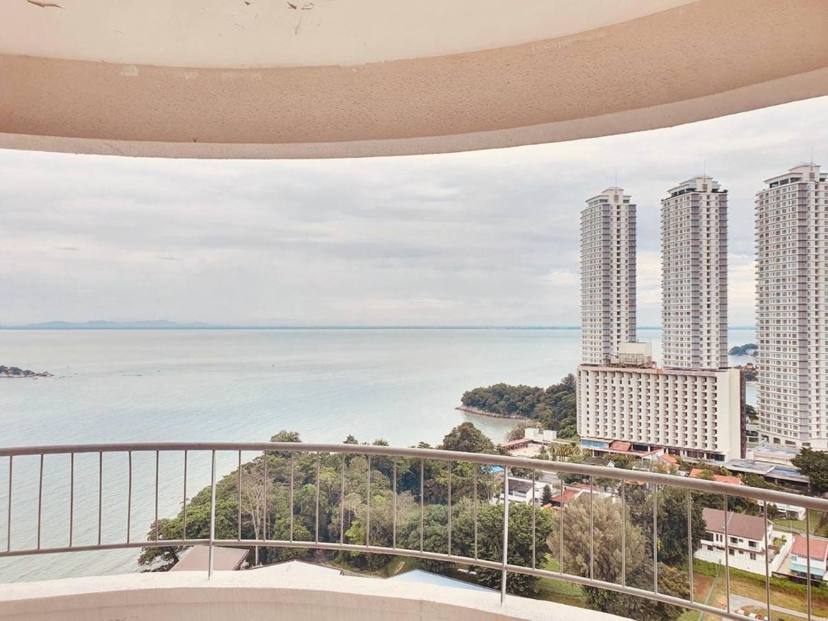 Seaview Deluxe Studio Couples Room S Tanjung Bungah (Penang) Dış mekan fotoğraf