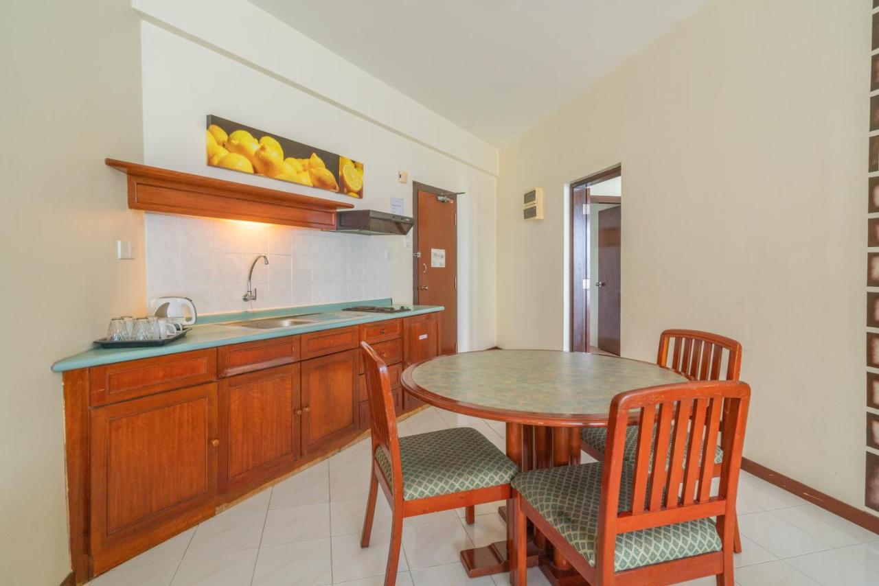 Seaview Deluxe Studio Couples Room S Tanjung Bungah (Penang) Dış mekan fotoğraf