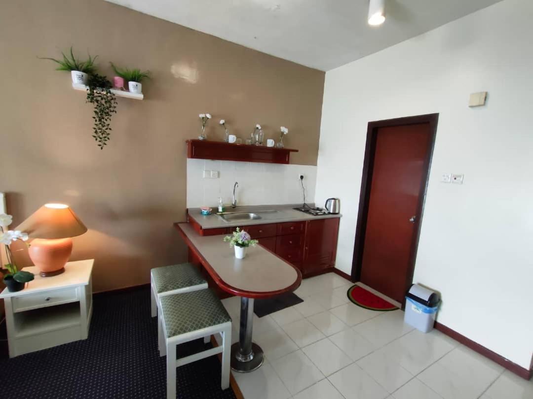 Seaview Deluxe Studio Couples Room S Tanjung Bungah (Penang) Dış mekan fotoğraf